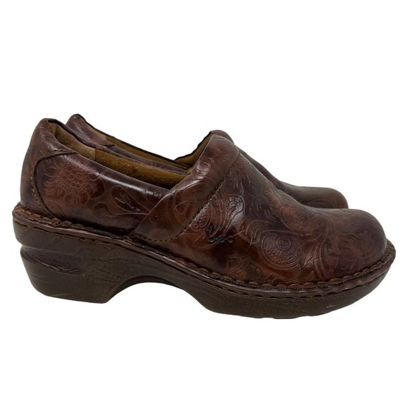 B.O.C. Born of Concept Women's Sz 7 Brown Floral Embossed Slip On Comfort Clogs - Picture 2 of 6